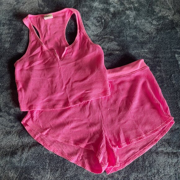aerie Other - Like NEW Offline by Aerie Waffle Distressed Pink Pj set M